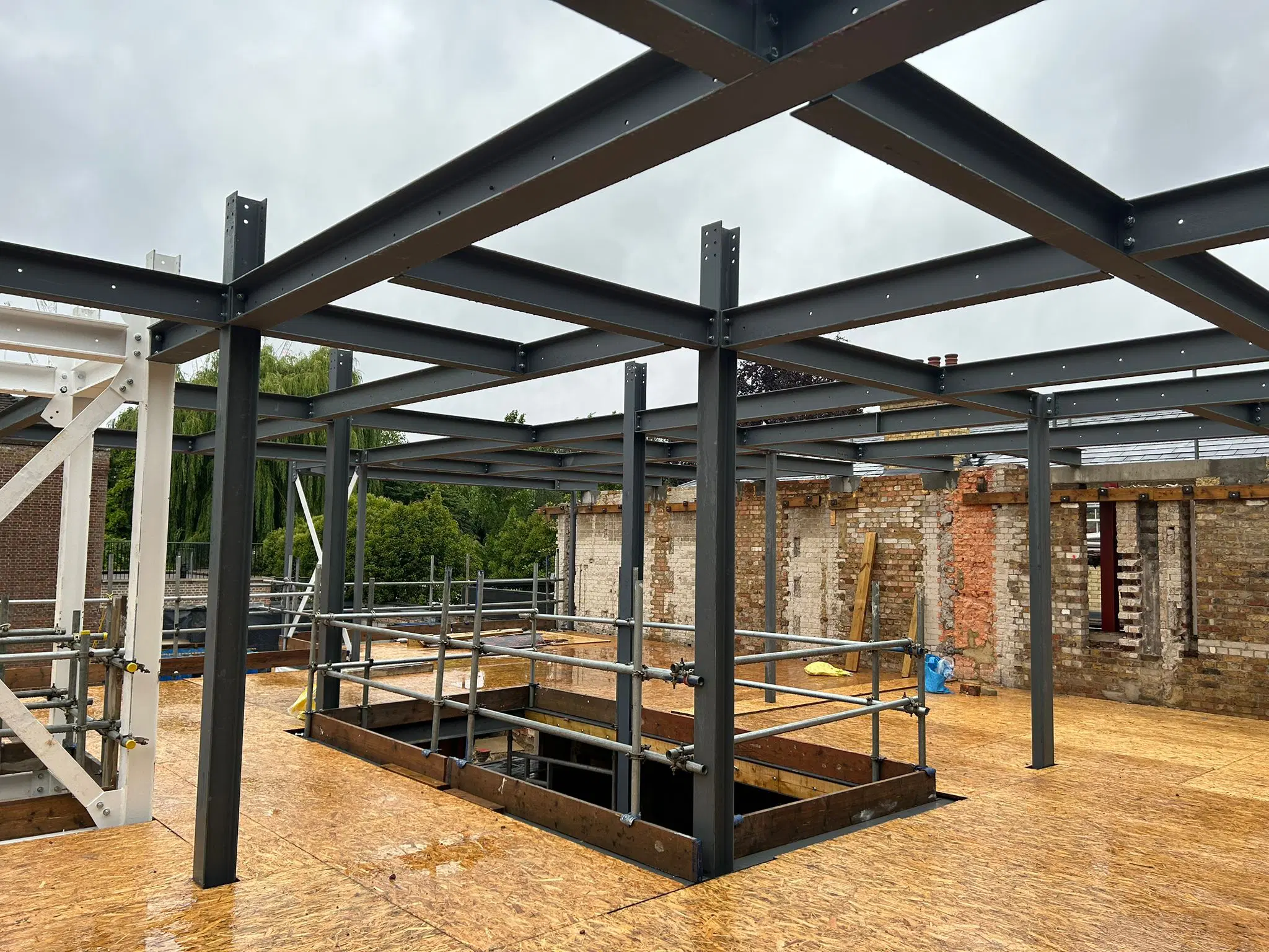Fabricated steelwork installation progress at 53 Avenue Road