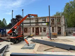 Spider crane support for structural steel works at 53 Avenue Road